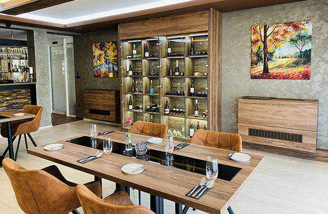 Moderná reštaurácia so zážitkovou gastronómiou